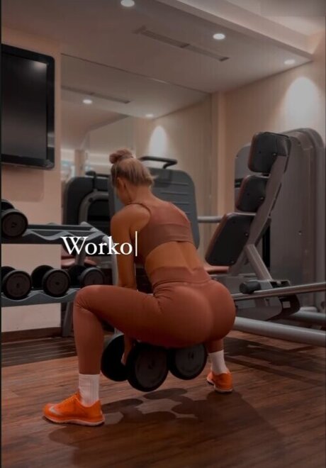 Isi Gl ck OnlyFans-Bilder