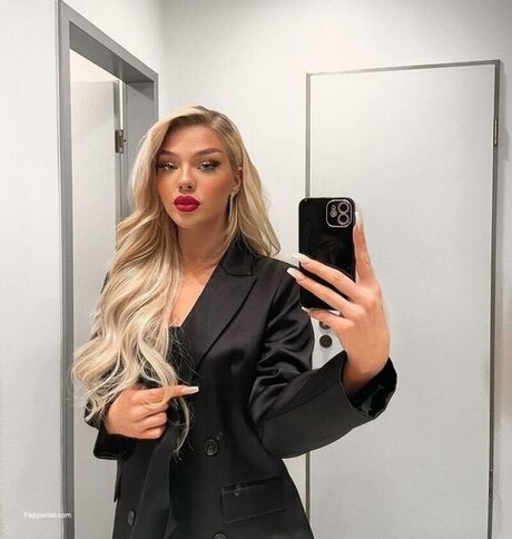 Elaine Victoria Leak von OnlyFans-Inhalten