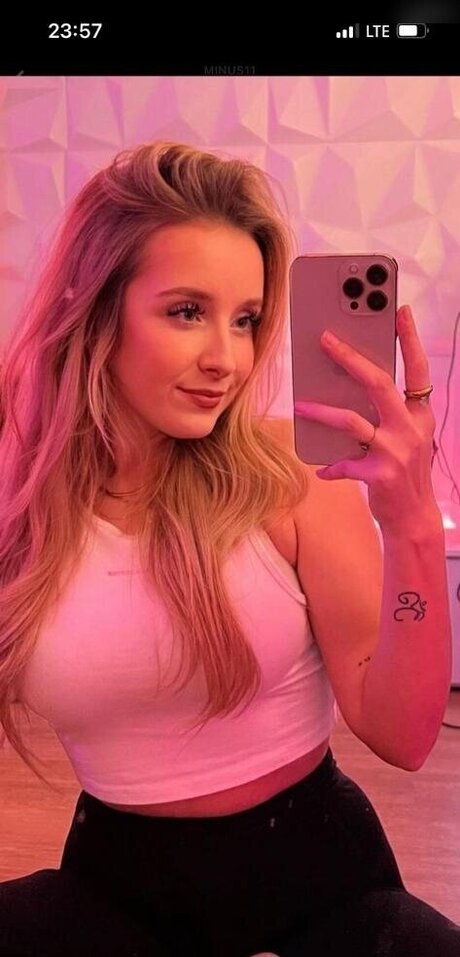 MinusElf Nackt auf OnlyFans Leaks