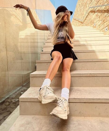 MinusElf OnlyFans Star