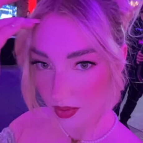 Starletnova Nackt auf OnlyFans