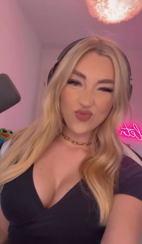 Starletnova OnlyFans-Leak