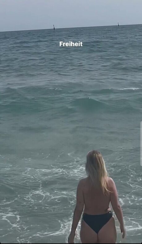 Viky kid Kostenlose OnlyFans-Pornos