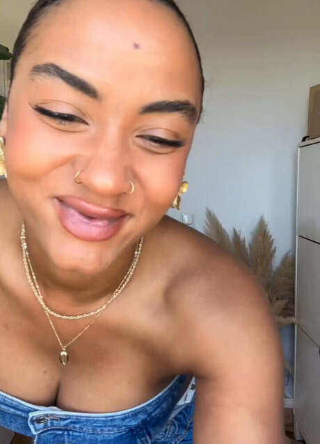 Shaggy Baggy Bilder OnlyFans