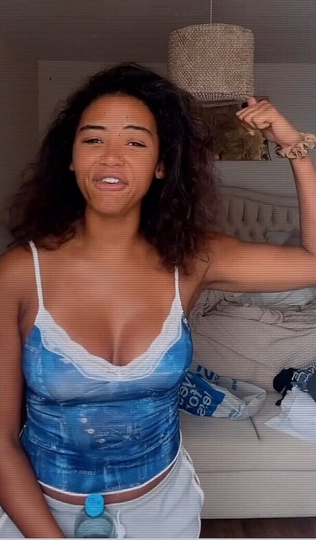 Shaggy Baggy Nacktbilder von OnlyFans