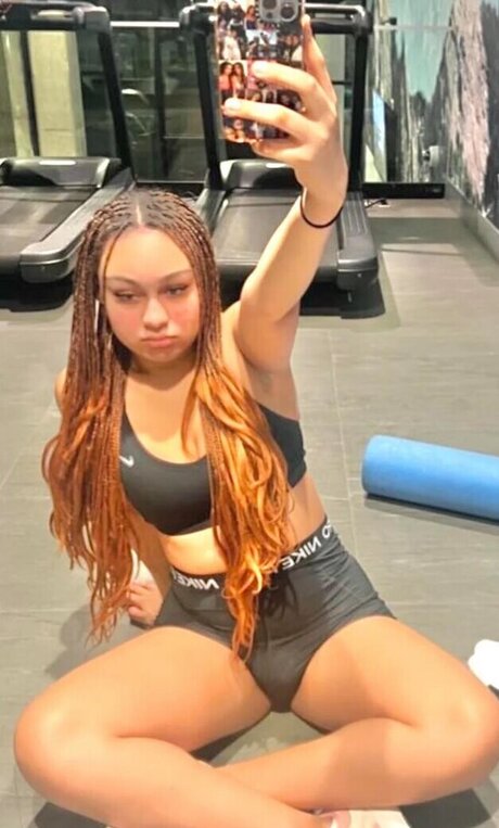 veondremitchell Nacktbilder von OnlyFans geleakt