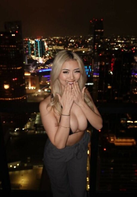 Kristina Koga OnlyFans Gratis-Inhalte