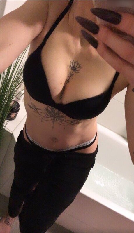 Nicole Anna OnlyFans kostenlos