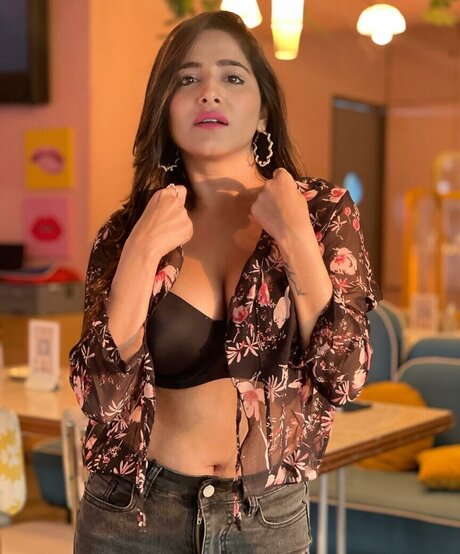 Kate Sharma OnlyFans