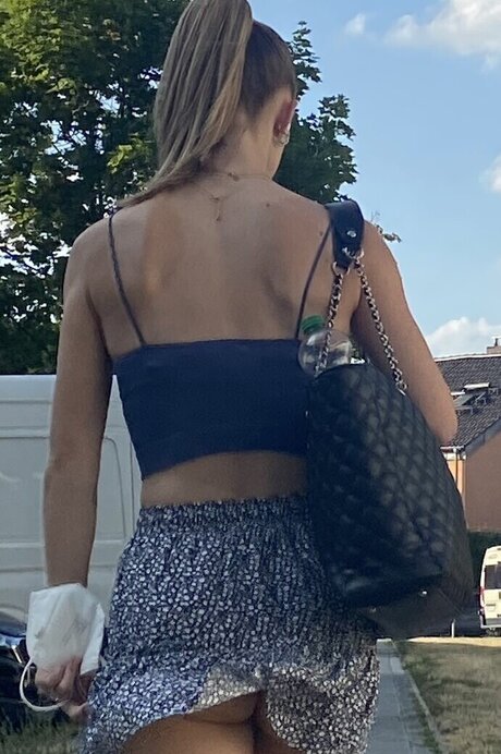 Upskirt Candids OnlyFans Sextape