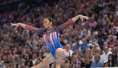 Suni Lee Nackt auf OnlyFans