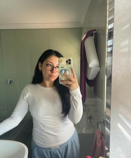 ASMR JADE OnlyFans-Leaks