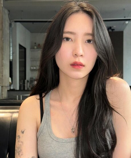 Mena Noona Nacktbilder von OnlyFans