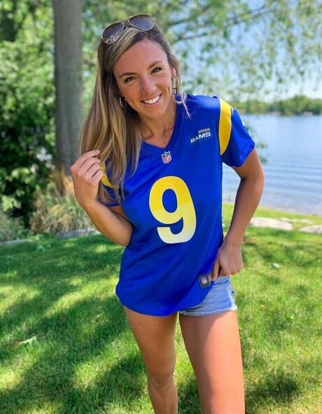 Celebrity Guilty Pleasures Underrated Women OnlyFans Sex