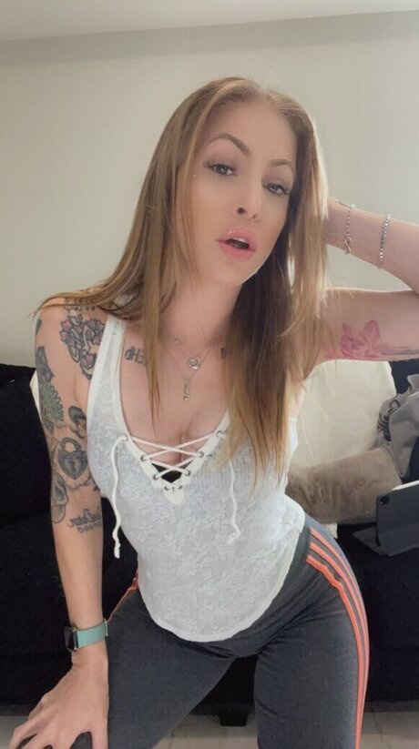Leah Luv OnlyFans Bilder