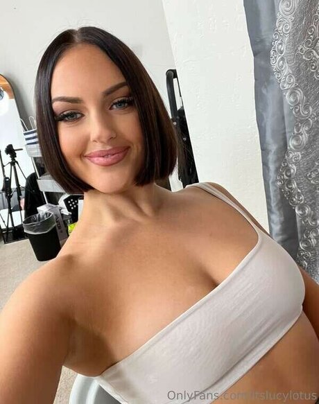 Lucy Lotus Kostenlose OnlyFans-Pornos