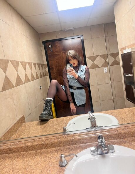 Felicia Thornsbury OnlyFans-Leaks