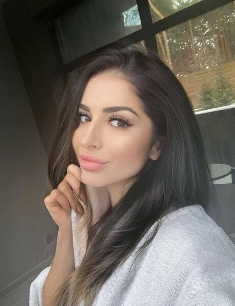 Caroline ASMR OnlyFans-Fotos