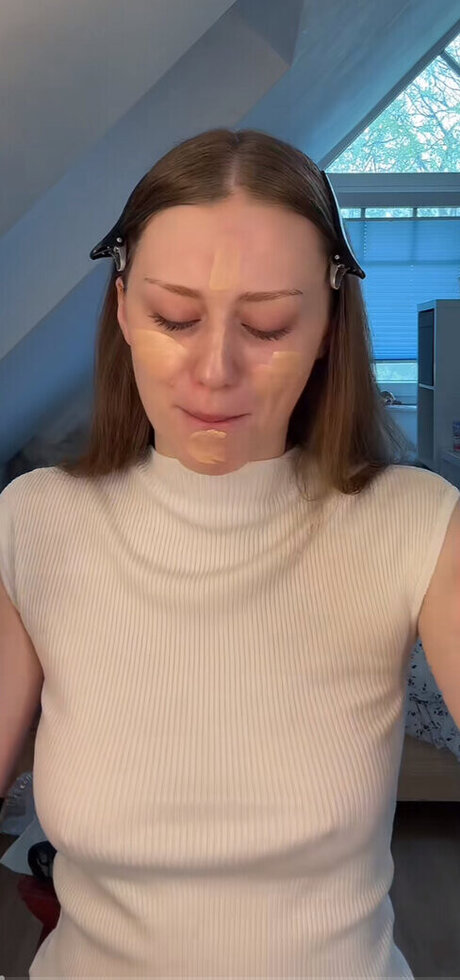 Yana Clare OnlyFans Star