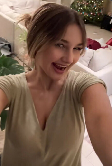 Sara Dobrik OnlyFans nackt