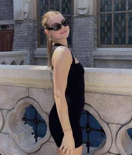 Vallixpauline OnlyFans-Bilder