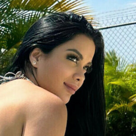 Anakarina Millan Nackt auf OnlyFans Leak