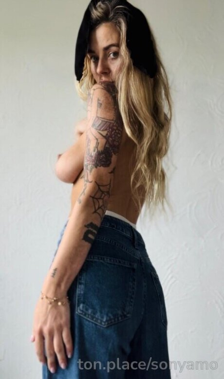 SonyaMO OnlyFans-Komplettinhalte