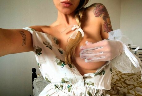 SonyaMO OnlyFans Nackt Content