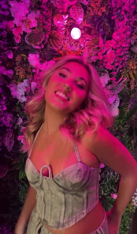 Rosie McClelland OnlyFans-Creator