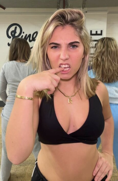 hasenkostüm onlyfans Erwachsene Porträt