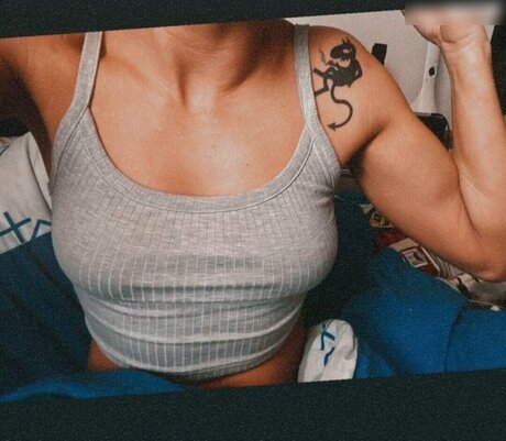 Redpearl Strip OnlyFans