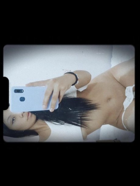 Laura Avila Nacktpornos von OnlyFans geleakt