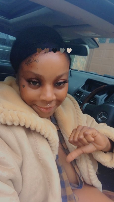 _Allima Amina Nacktbilder von OnlyFans geleakt