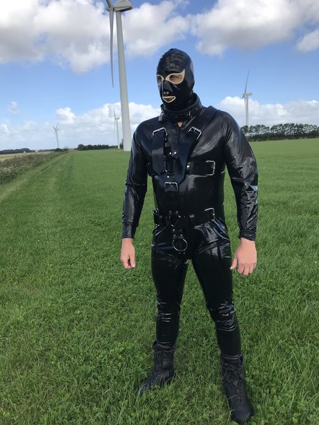 Latex48 OnlyFans Pornografie