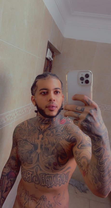 LA KIKADA OnlyFans Nacktfotos