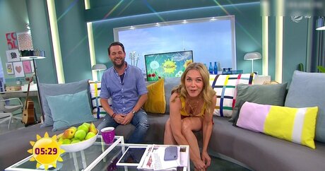 OOPS Deutsch Nackt auf OnlyFans