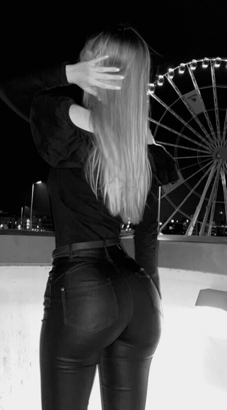 Kim Jule OnlyFans Inhalte