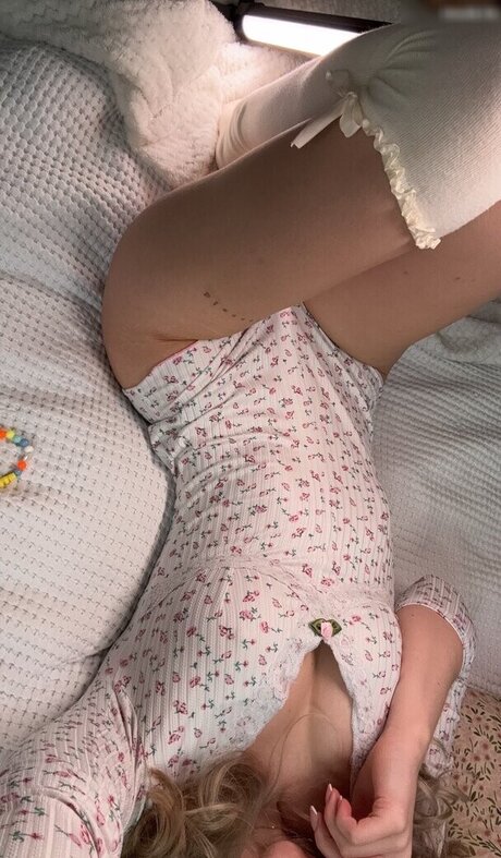 Bellaraee OnlyFans Beiträge