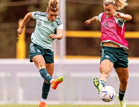 DFB Damen OnlyFans Pornografie