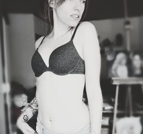 einfachsonina Leaked OnlyFans Nacktbilder