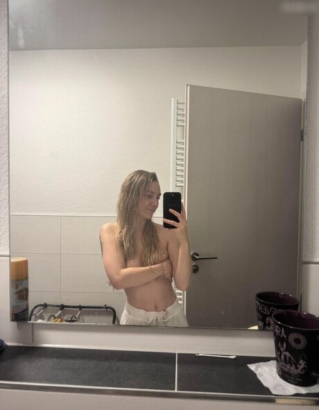 Motorradmia OnlyFans geleakte Pornografie