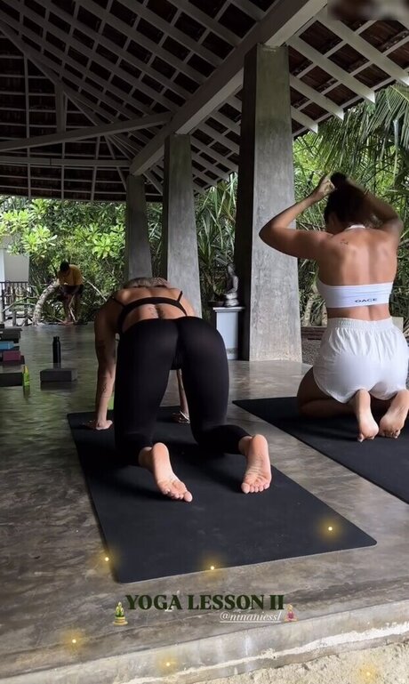 Lenaajoy Leaks von OnlyFans