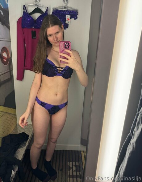 InaSilja Oben ohne OnlyFans