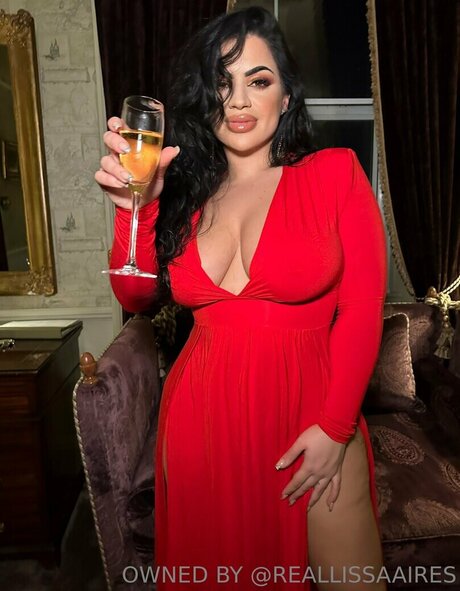 Lissa Aires OnlyFans Lesbisch