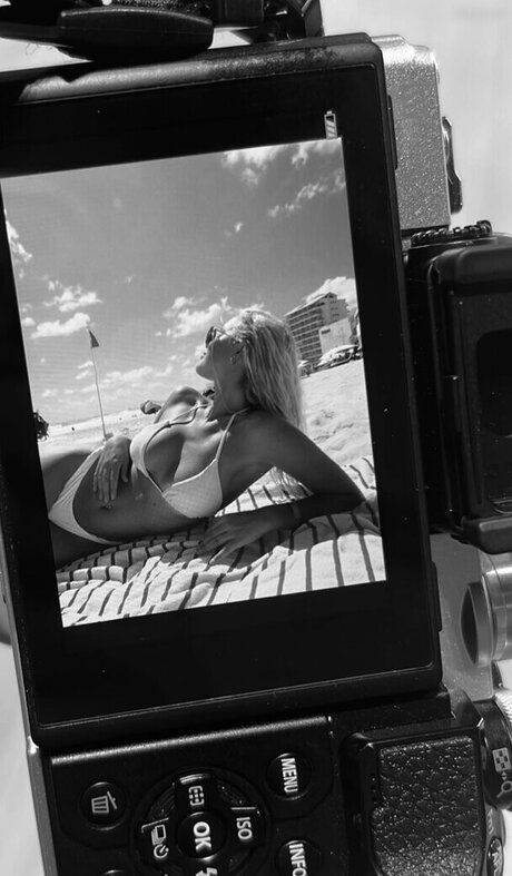 Anna Maria Schimanski OnlyFans-Post