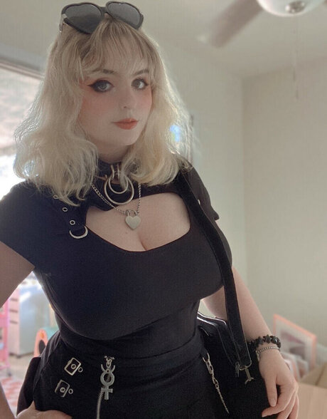 Aretteepls OnlyFans Model Fotos