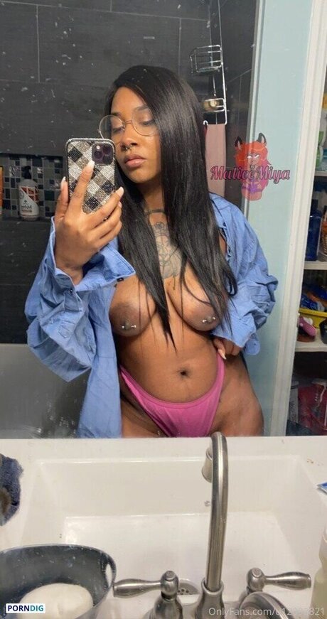 Malice Miya Titten OnlyFans