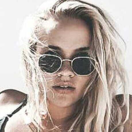 Juultje Tieleman Oben ohne OnlyFans