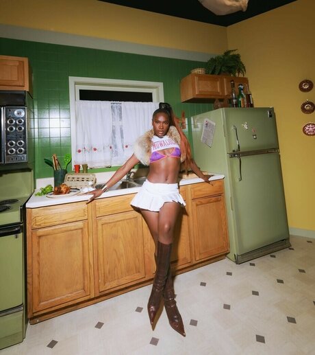 Doechii OnlyFans Model Fotos