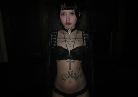 Wuvmia OnlyFans geleakte Pornografie